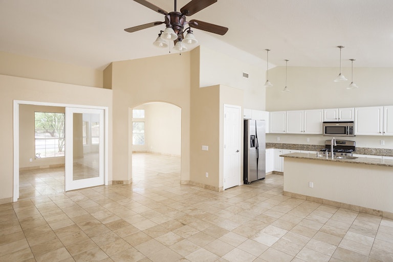 Photo 5 of 25 - 5460 W Kesler Ln, Chandler, AZ 85226