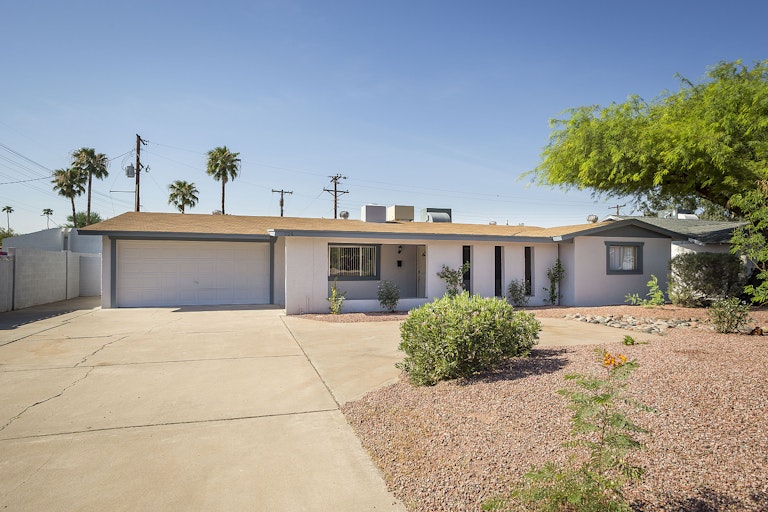 Photo 19 of 25 - 725 E Alameda Dr, Tempe, AZ 85282