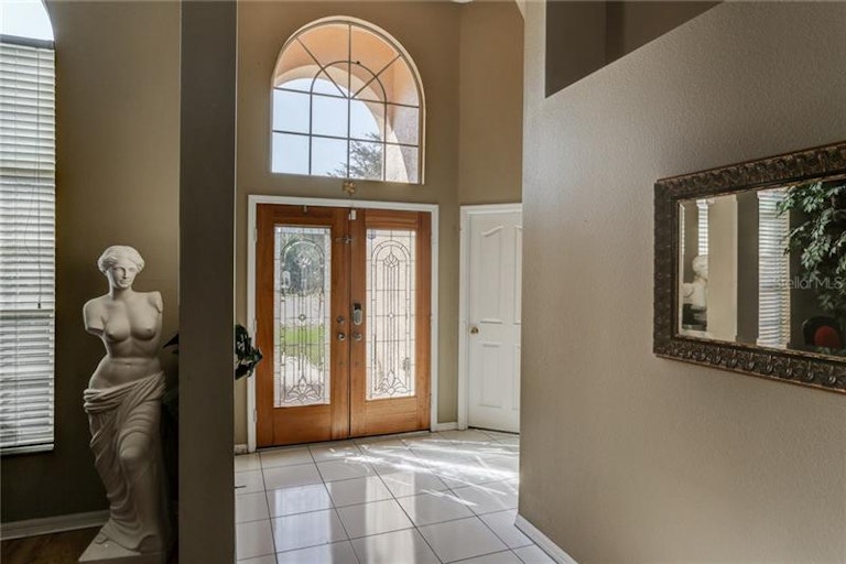 Photo 4 of 25 - 13733 Antler Point Dr, Tampa, FL 33626