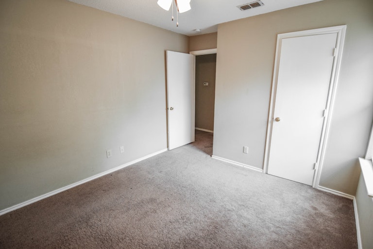 Photo 26 of 36 - 7912 Moss Rock Dr, Fort Worth, TX 76123