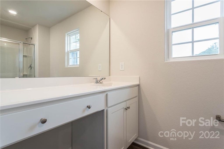 Photo 14 of 19 - 9401 Creedmore Hills Dr, Charlotte, NC 28214