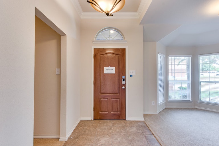 Photo 8 of 31 - 7809 Loma Alta Trl, McKinney, TX 75070