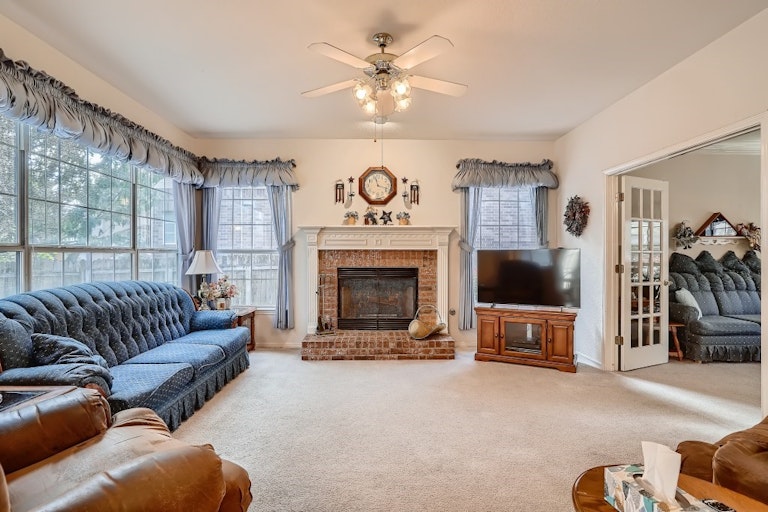 Photo 12 of 35 - 16107 Sandpoint Cv, Austin, TX 78717