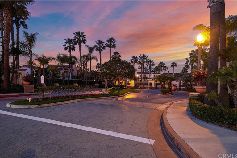 Photo 42 of 42 - 21247 Ronda Cir, Huntington Beach, CA 92648