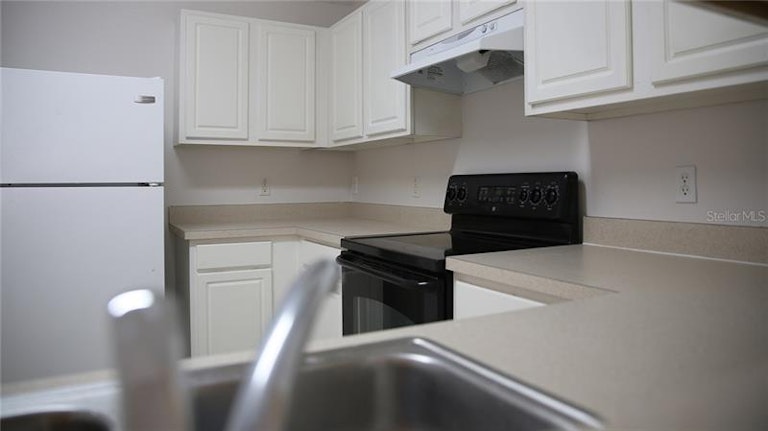 Photo 4 of 19 - 5841 Mariposa Cove Ln, Orlando, FL 32822