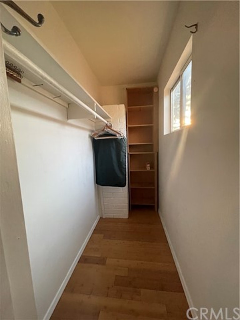 Photo 8 of 12 - 2800 Adriatic Ave, Long Beach, CA 90810