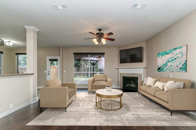 Photo 2 of 25 - 7909 Spring Run, North Richland Hills, TX 76182