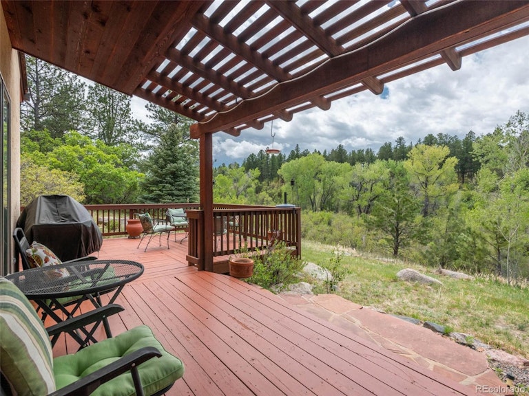 Photo 12 of 40 - 10228 Tomichi Dr, Franktown, CO 80116