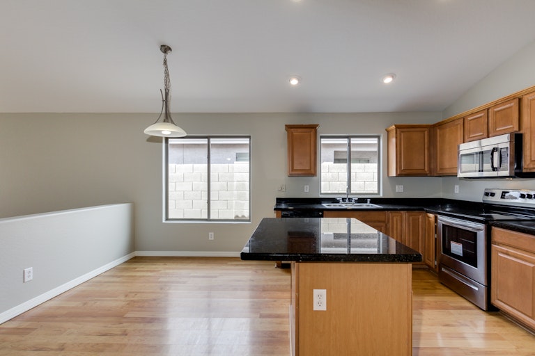 Photo 6 of 32 - 2625 E Silversmith Trl, San Tan Valley, AZ 85143