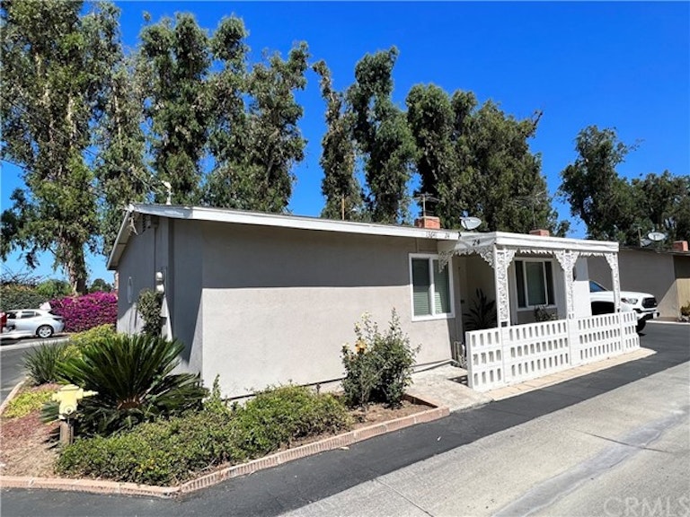 Photo 1 of 1 - 13641 Fairview St #24, Garden Grove, CA 92843