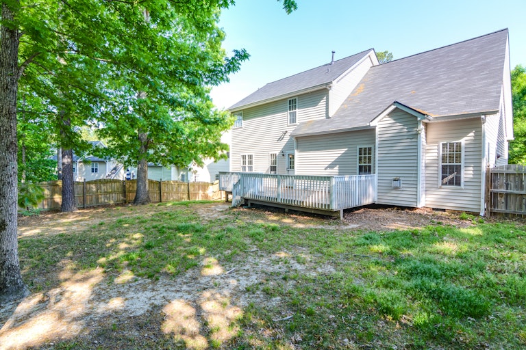 Photo 24 of 25 - 2003 Frissell Ave, Apex, NC 27502