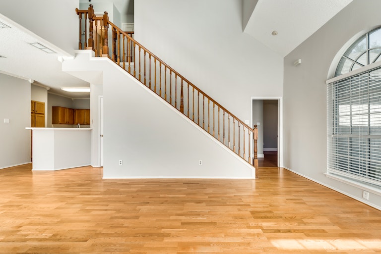 Photo 15 of 31 - 6930 Mazy Ln, Rowlett, TX 75089
