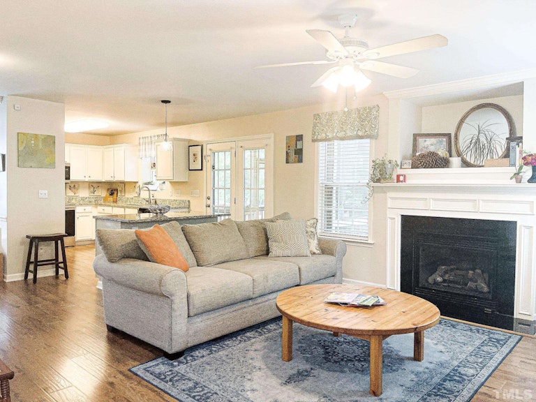 Photo 3 of 21 - 2408 Summit Dr, Hillsborough, NC 27278