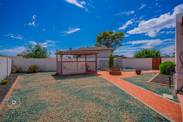 Photo 26 of 31 - 3407 W Evans Dr, Phoenix, AZ 85053