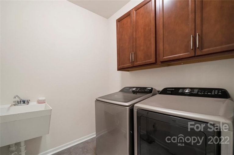 Photo 44 of 48 - 15003 Luna Dr, Charlotte, NC 28278