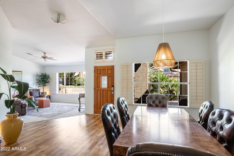 Photo 4 of 21 - 9035 W Lisbon Ln, Peoria, AZ 85381