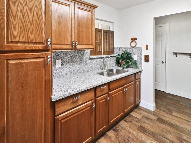 Photo 7 of 20 - 1832 18th St, Olivehurst, CA 95961