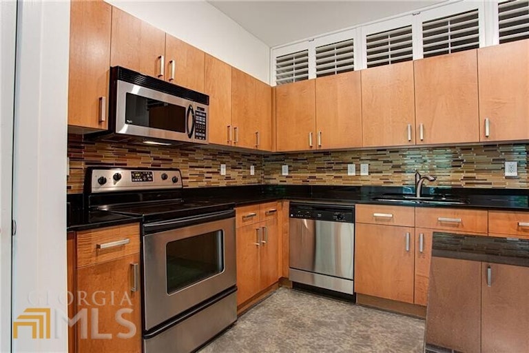Photo 9 of 37 - 560 Dutch Valley Rd NE #2212, Atlanta, GA 30324