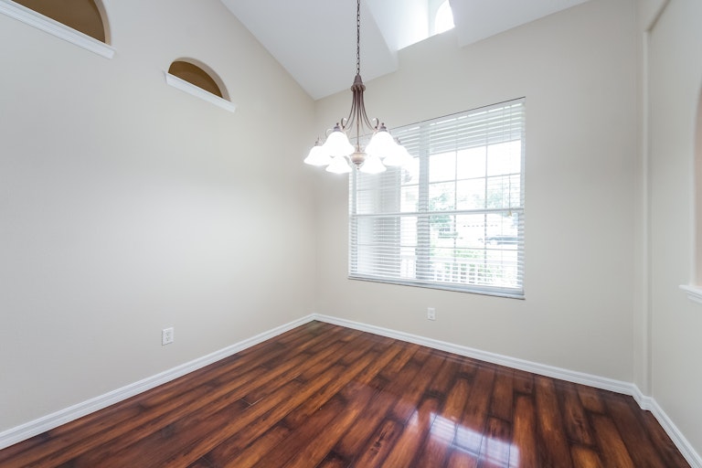 Photo 10 of 27 - 2207 Wolf Ridge Ln, Mount Dora, FL 32757