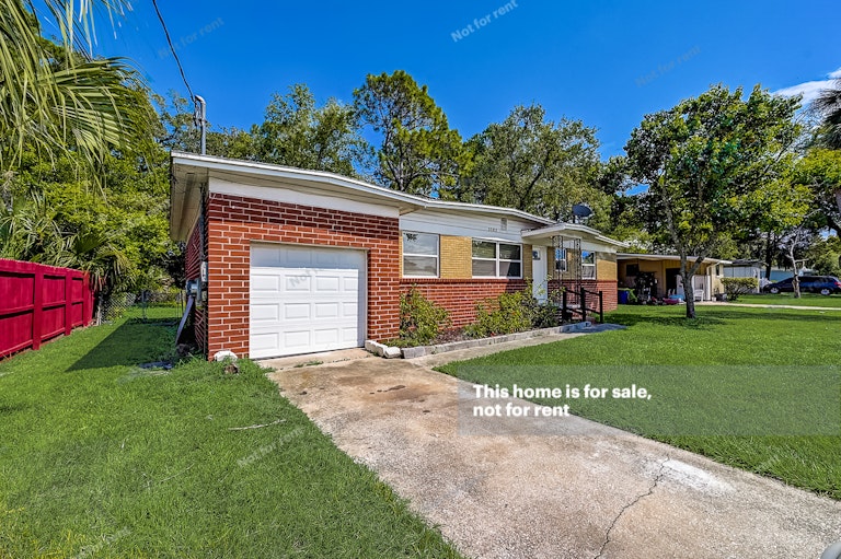 Photo 8 of 27 - 3503 Rogero Rd, Jacksonville, FL 32277