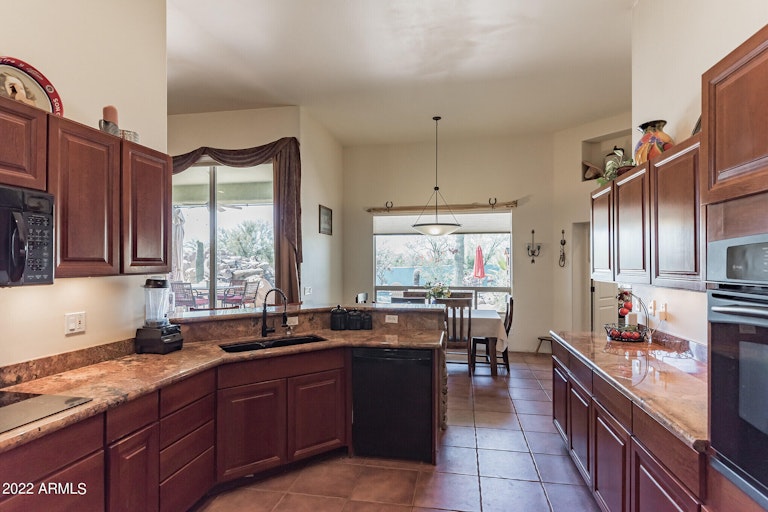 Photo 18 of 30 - 14641 E Peak View Rd, Scottsdale, AZ 85262