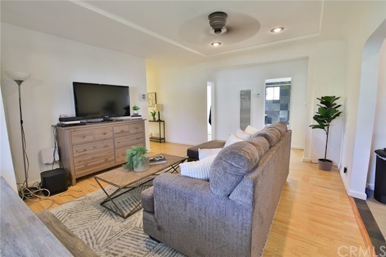 Photo 10 of 31 - 601 W 108th St, Los Angeles, CA 90044