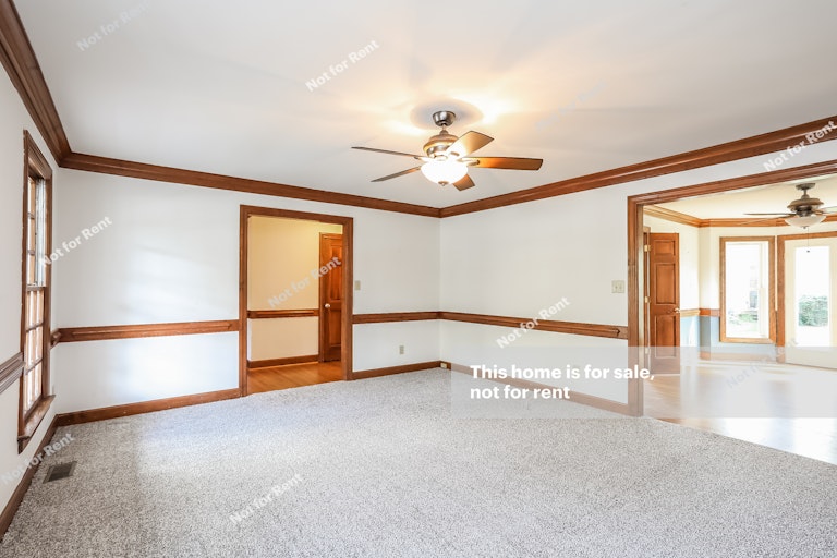 Photo 6 of 24 - 1716 Carrington Dr, Raleigh, NC 27615