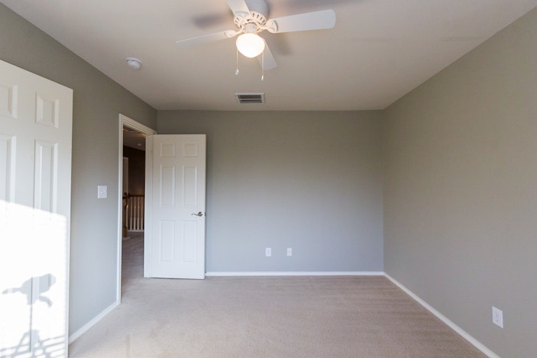 Photo 20 of 22 - 427 Willow Grove Dr, San Antonio, TX 78245