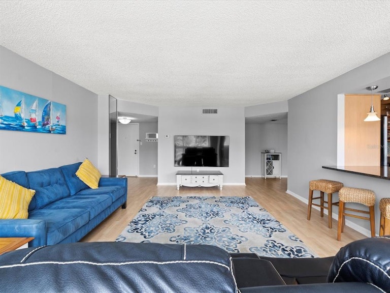 Photo 10 of 60 - 660 Island Way #502, Clearwater Beach, FL 33767