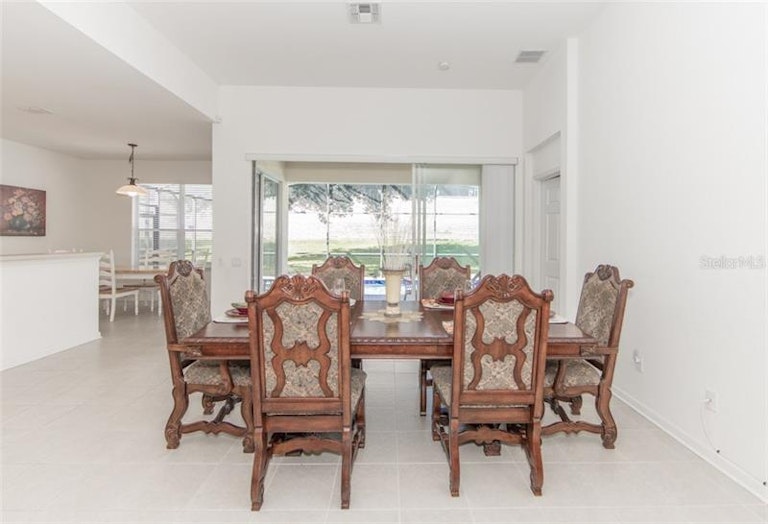 Photo 8 of 25 - 2650 Daulby St, Kissimmee, FL 34747