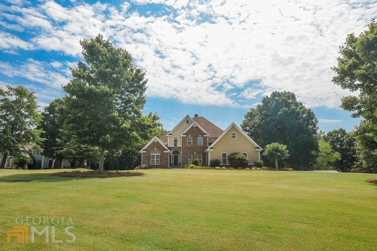 Photo 91 of 105 - 1013 Country Ln, Loganville, GA 30052