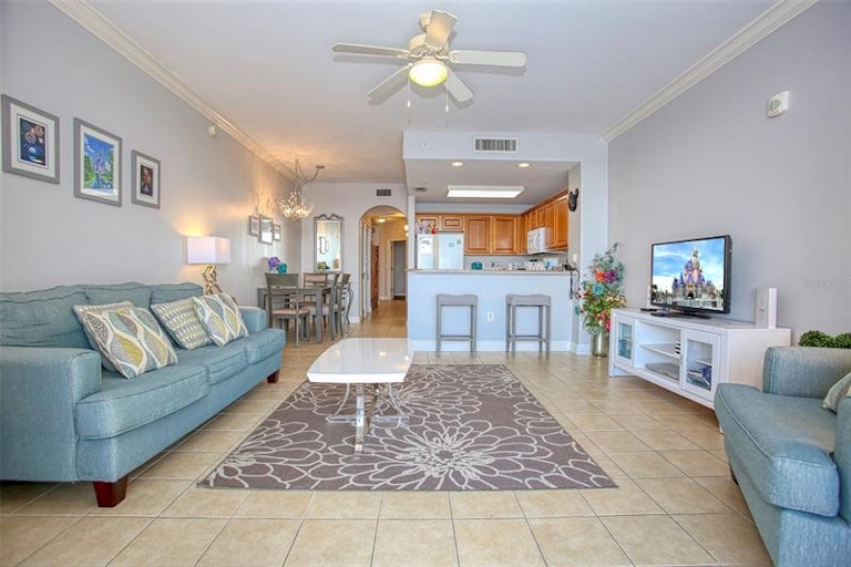 Photo 3 of 31 - 13415 Blue Heron Beach Dr #1408, Orlando, FL 32821