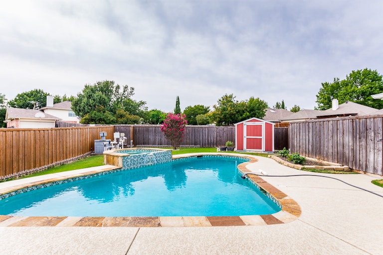 Photo 29 of 31 - 900 Heritage Pkwy S, Allen, TX 75002
