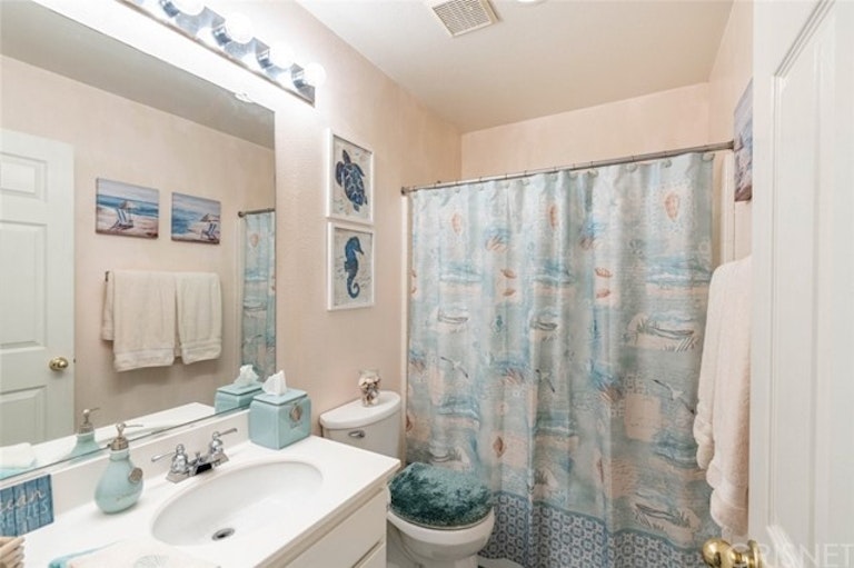 Photo 30 of 37 - 25773 Perlman Pl Unit F, Stevenson Ranch, CA 91381