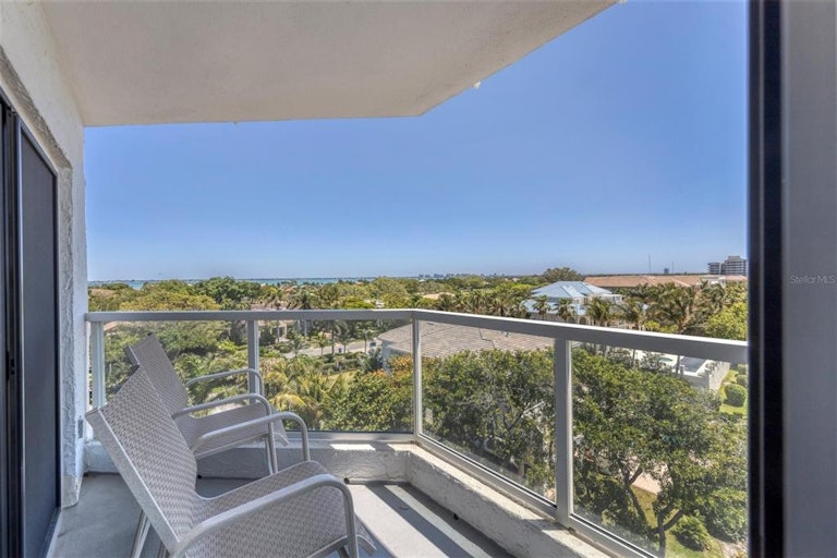 Photo 23 of 63 - 1000 Longboat Club Rd #702, Longboat Key, FL 34228