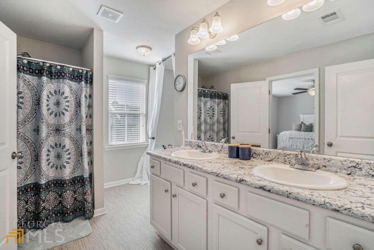 Photo 12 of 24 - 159 Wisteria Dr, Winder, GA 30680
