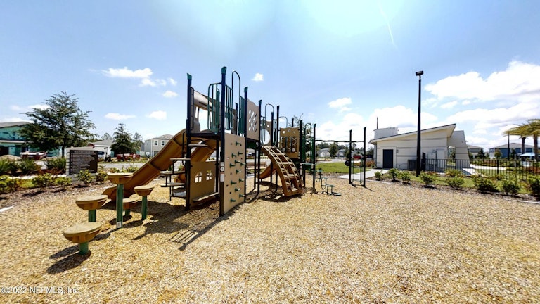 Photo 14 of 25 - 12090 Elderbank Dr, Jacksonville, FL 32256
