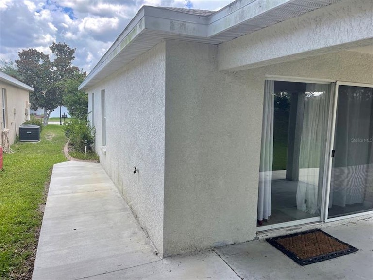Photo 5 of 30 - 11603 Hammocks Glade Dr, Riverview, FL 33569