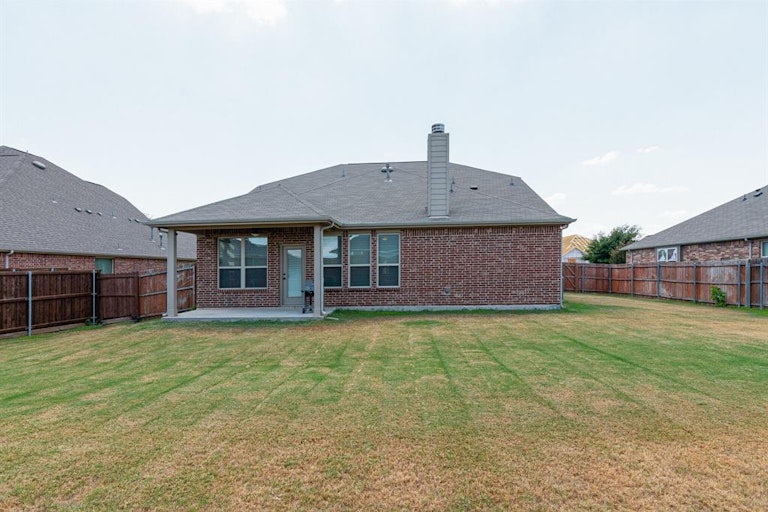 Photo 37 of 40 - 1508 Fallingwater Trl, Haslet, TX 76052