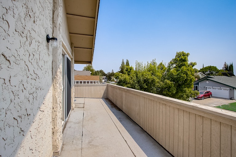 Photo 40 of 44 - 8017 Stone Canyon Cir, Citrus Heights, CA 95610