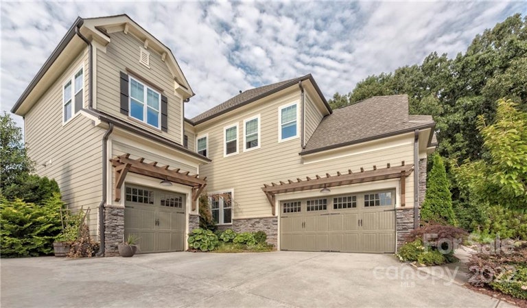 Photo 48 of 48 - 509 Lacebark Elm Ct, Matthews, NC 28104