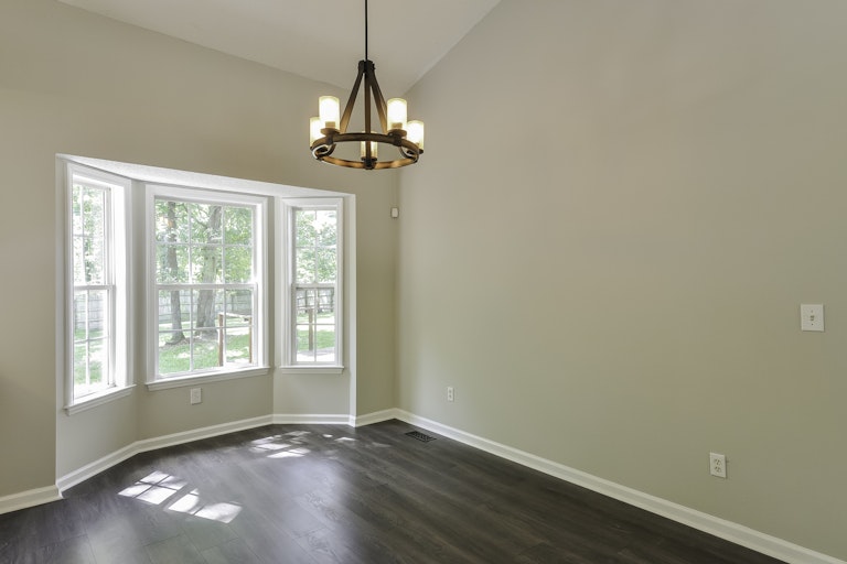 Photo 10 of 24 - 6925 Longridge Dr, Raleigh, NC 27603