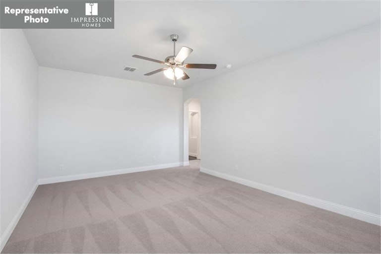 Photo 18 of 26 - 260 Clairmont Dr, Ponder, TX 76259