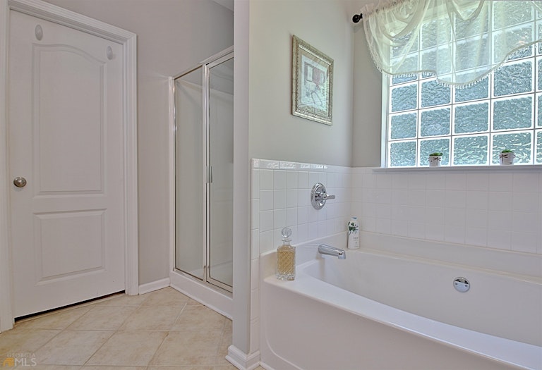 Photo 33 of 61 - 74 Medallion Park, Newnan, GA 30265