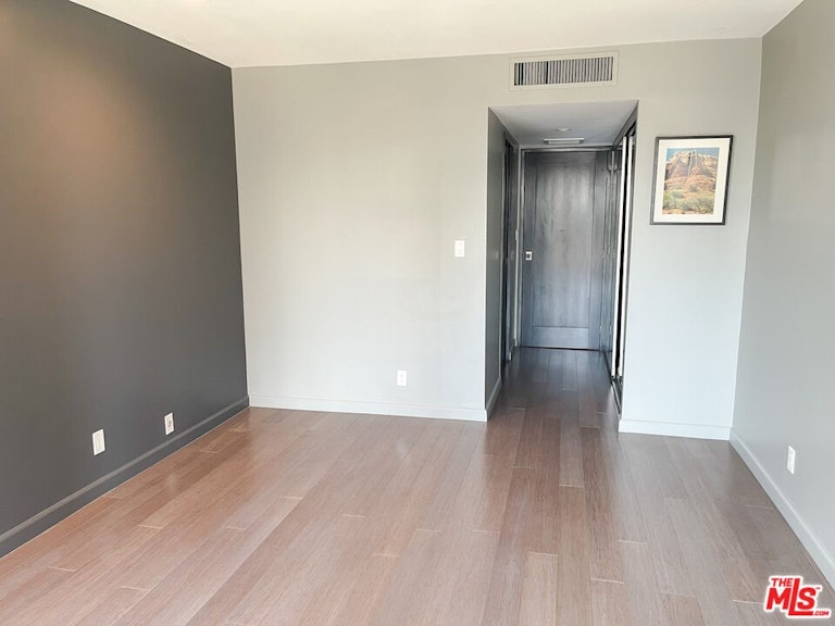 Photo 16 of 35 - 800 W 1st St #2008, Los Angeles, CA 90012