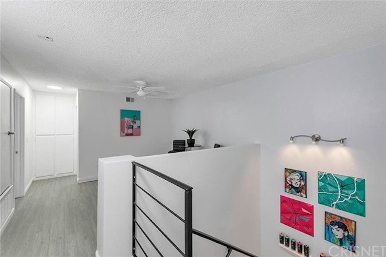 Photo 19 of 38 - 15904 Ada St, Canyon Country, CA 91387