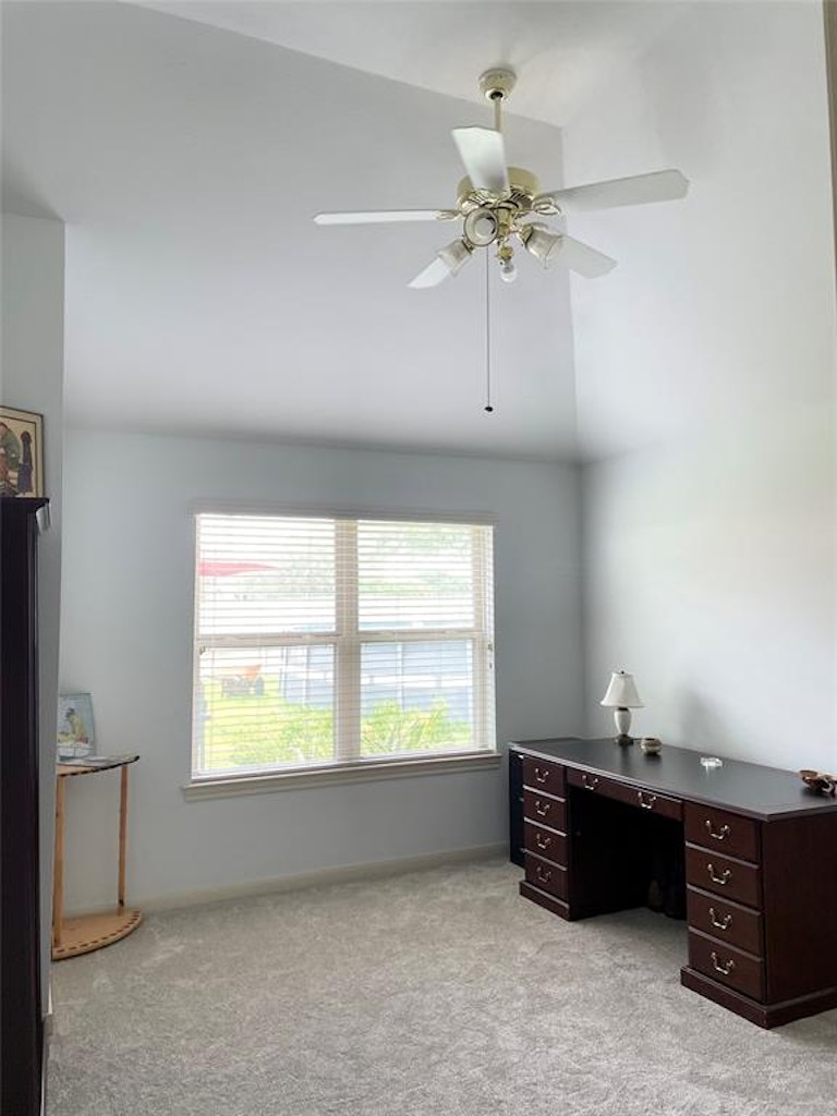 Photo 33 of 47 - 2963 Rising Tide Ln, League City, TX 77573