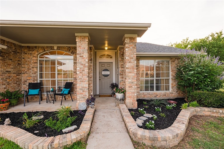 Photo 4 of 40 - 21004 Apache Plum Ln, Pflugerville, TX 78660