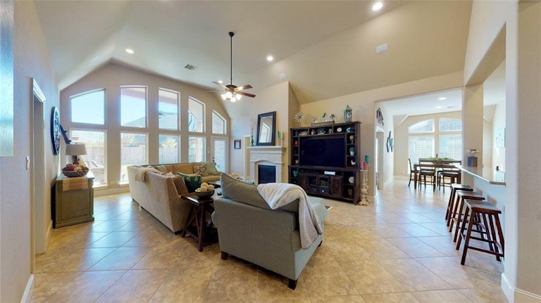 Photo 11 of 36 - 1710 Abilene Cir, Katy, TX 77493