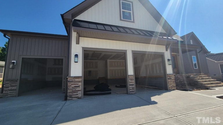 Photo 3 of 46 - 333 Prides Xing, Rolesville, NC 27571